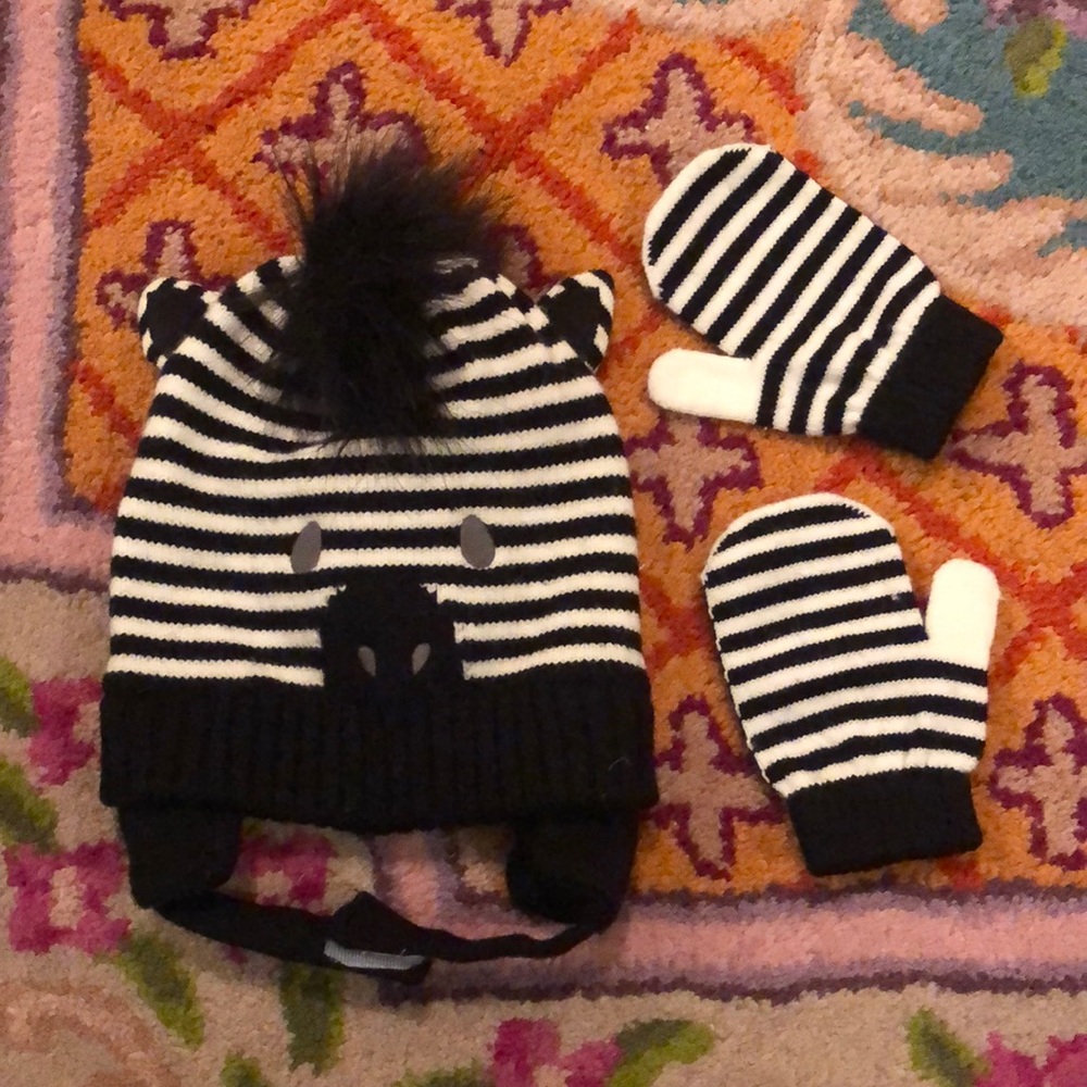 NYGB baby zebra hat & matching gloves